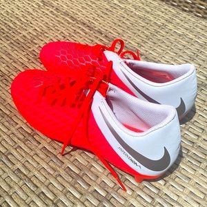 Nike Hypervenom Phantom 3 Elite FG Soccer Cleats, Red/Grey, Size 10